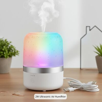 Buon prezzo Umidificatore d'aria ad ultrasuoni da 2w con cavo USB e 7 luci colorate Perfetto per mantenere livelli di umidità ottimali in vari ambienti in linea